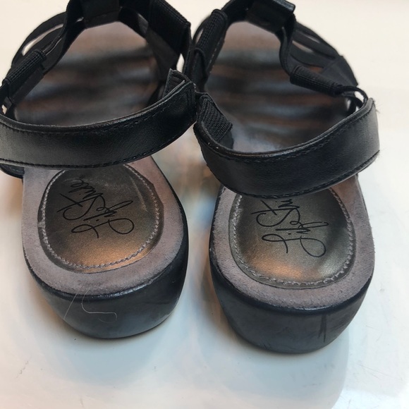 Life Stride Shoes | Lifestride Black Sandals Size 8 Very Comfy | Poshmark